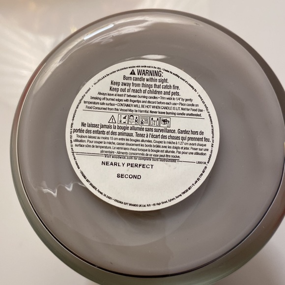 Wood Wick Medium Trilogy candle; Shoreline scent No tops Slight imperfections. - Picture 3 of 3